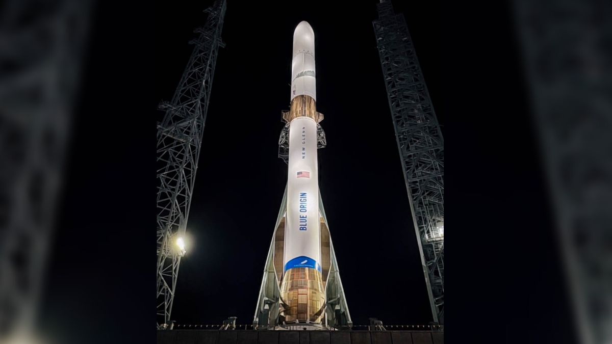  Blue Origin’s impressive New Glenn rocket stands on the launch pad in preparation for its inaugural launch (photo).
 