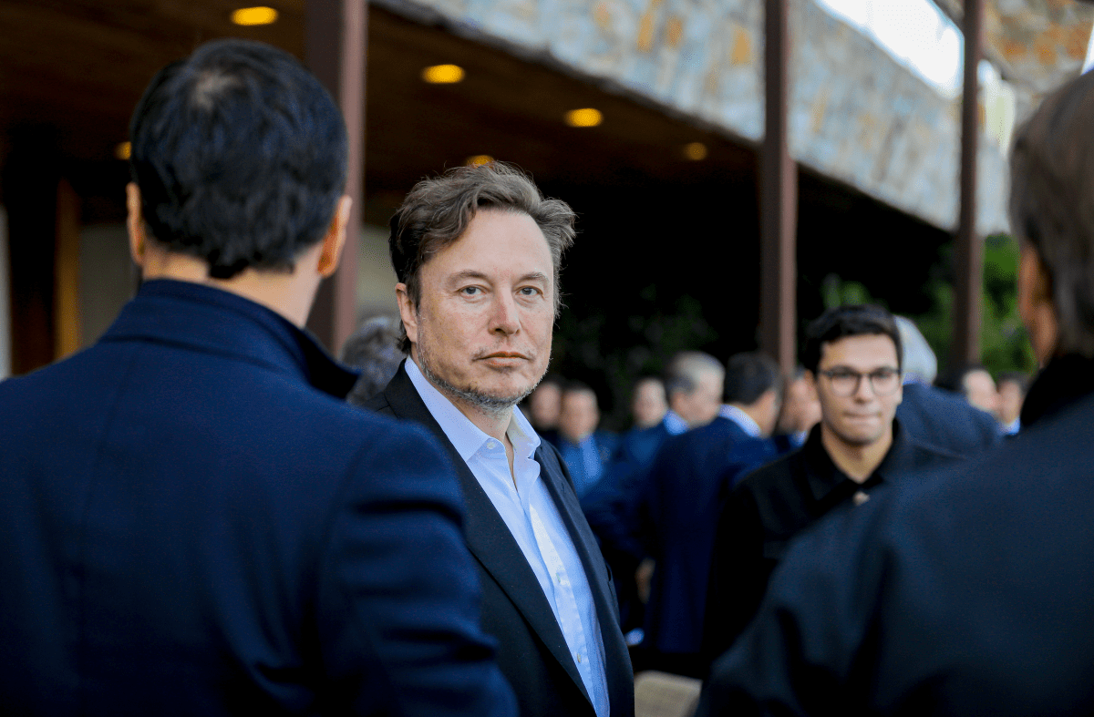  ​Senators request the Pentagon and DOJ to look into the calls between Putin and Musk.
 