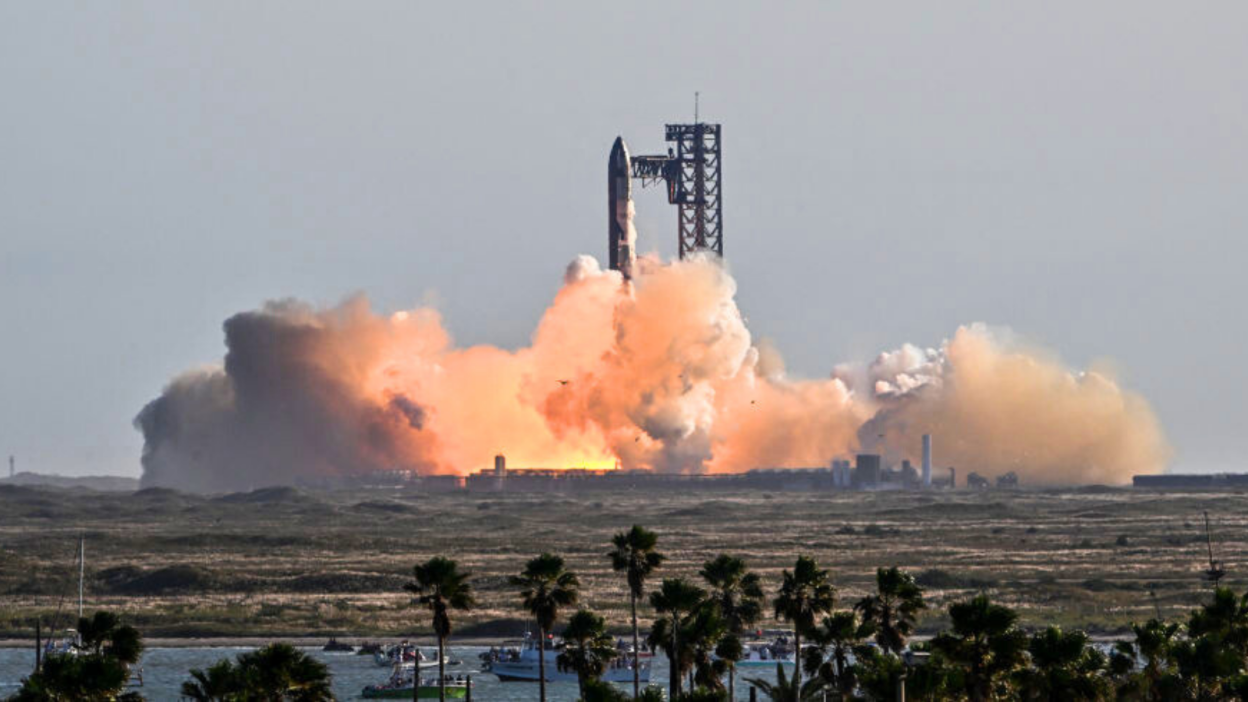  SpaceX’s sixth Starship test flight was successful, even though the booster catch was abandoned.
 