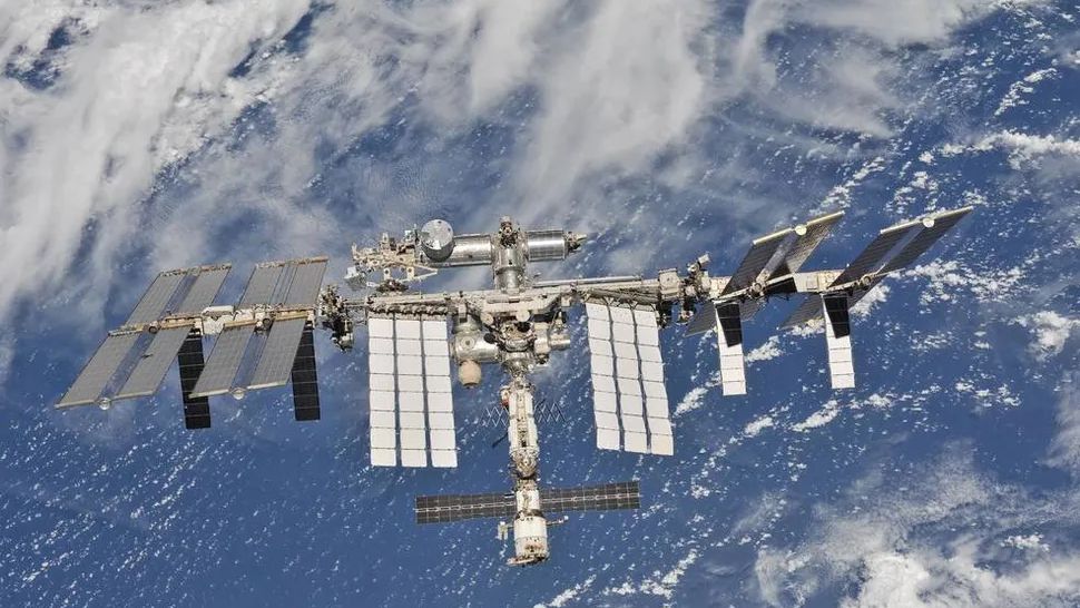  The ISS has had a leak for the past 5 years. NASA and Russia have differing opinions on how to resolve the issue.
 