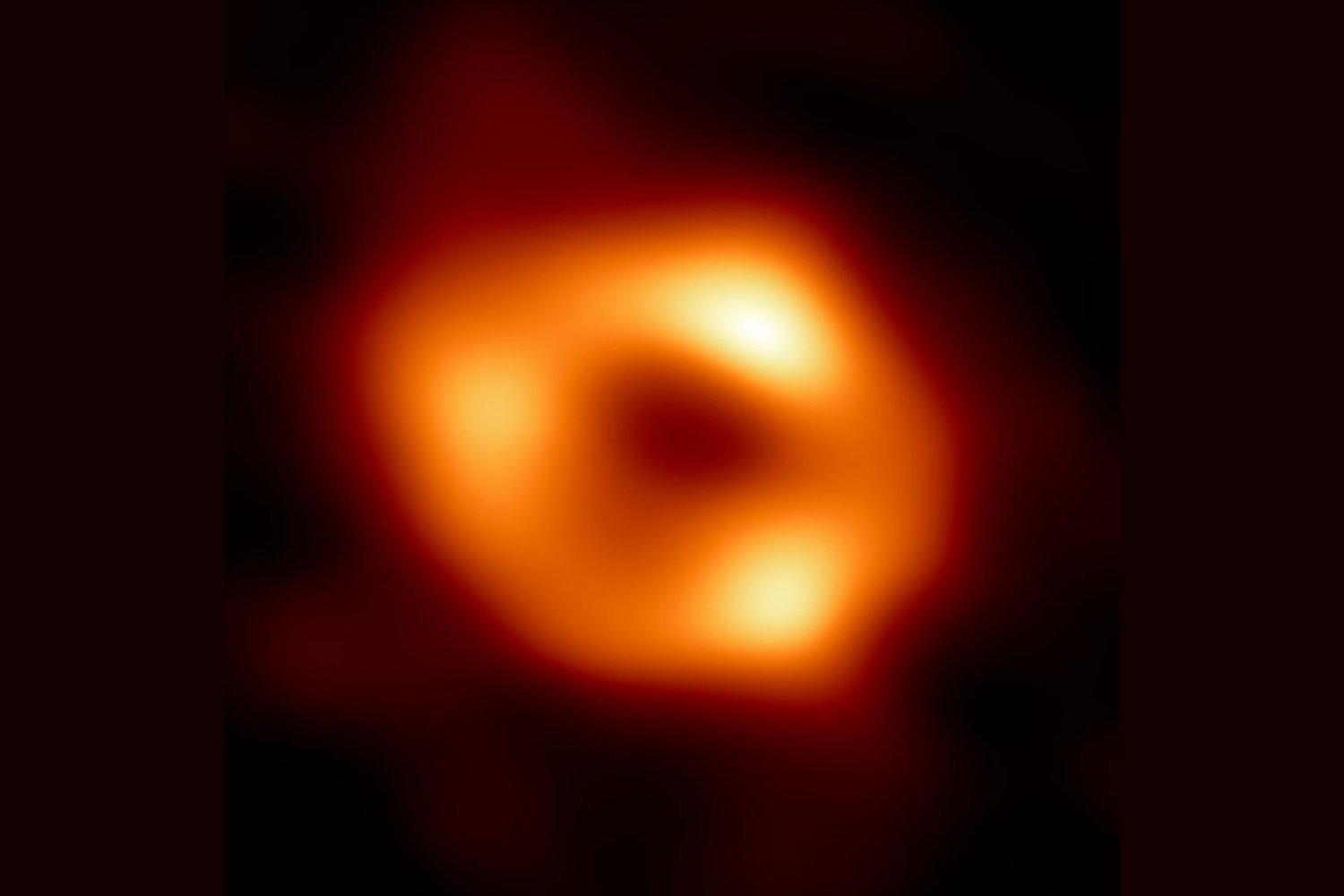  ​Scientists Are Creeping Closer to Colorized Black Hole Images 