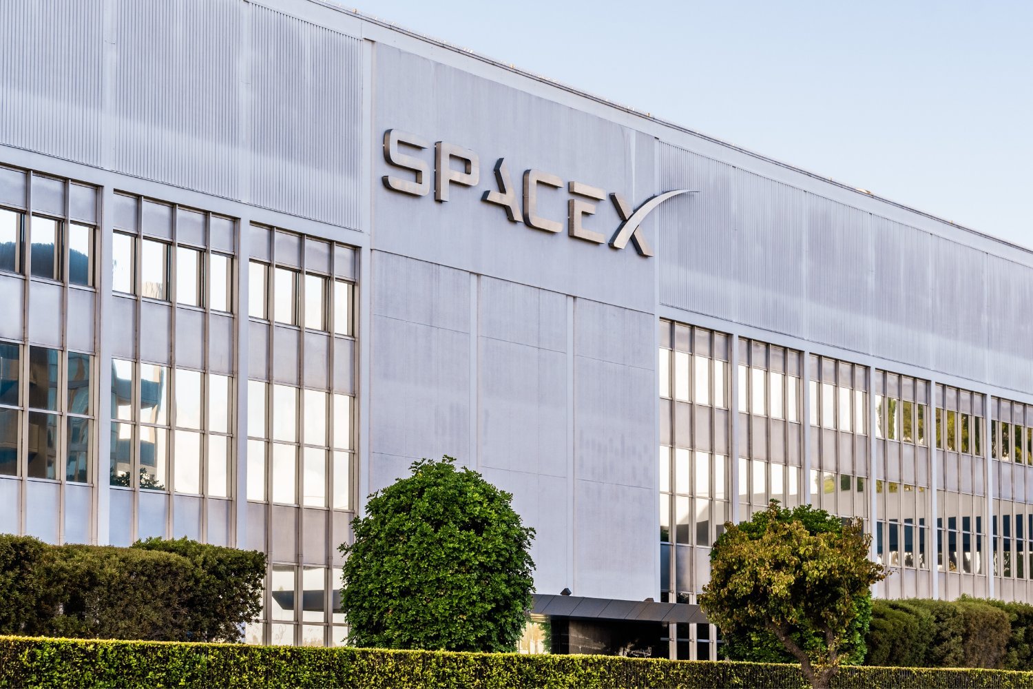  ​An employee at SpaceX who suffers from Crohn’s disease claims he was terminated from his job because he had to use the bathroom frequently.
 