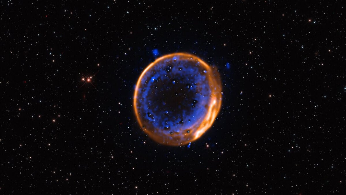  ​Star Reaches Magnificent Conclusion by Bursting on Two Occasions
 