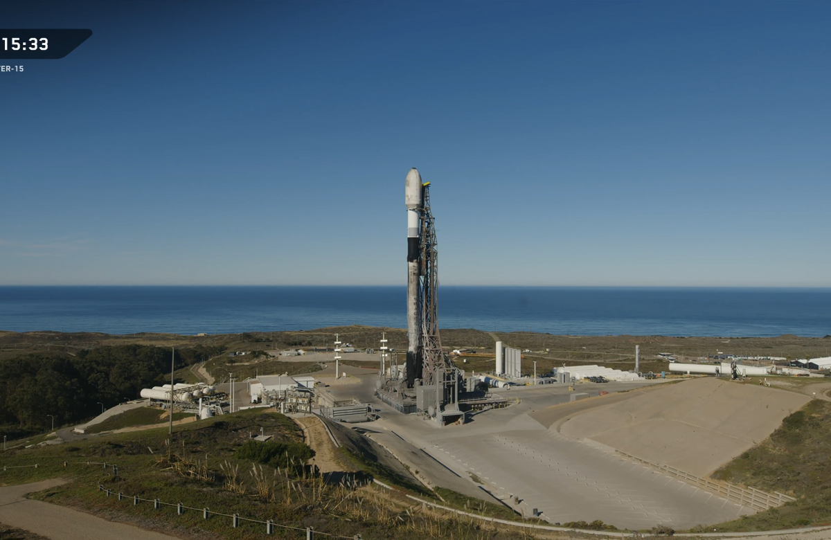 SpaceX cancels the launch of 140 satellites using a refurbished Falcon 9 rocket from the California coast.
 